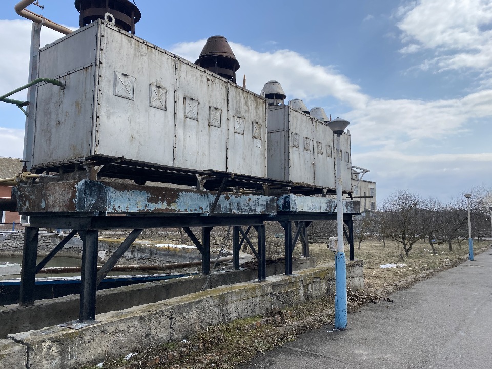 Обладнання у кількості 43 одиниці, за адресою: Вінницька область, Барський район, село Заможне, вул. Кармелюка, 65-Г