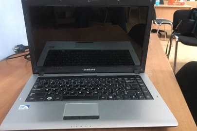 Ноутбук  SAMSUNG NP-RV408L