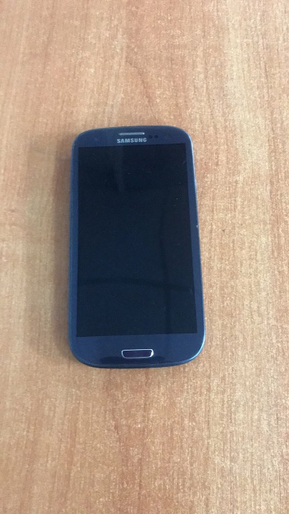 Мобільний телефон SAMSUNG GT-I9300