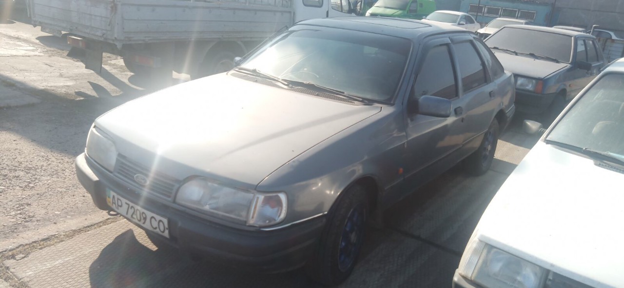 Легковий автомобіль, FORD SIERRA, державний номер АР7209CO, номер кузова WF0AXXGBBAJS32924 ,1988 року випуску, сірого кольору