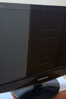 Конфісковане майно за вироком суду: Монітор "Samsung", б/в