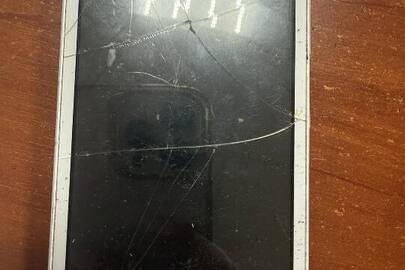 Конфісковане майно за вироком суду: мобільний телефон марки «LENOVO A2860», в корпусі білого кольору, б/в
