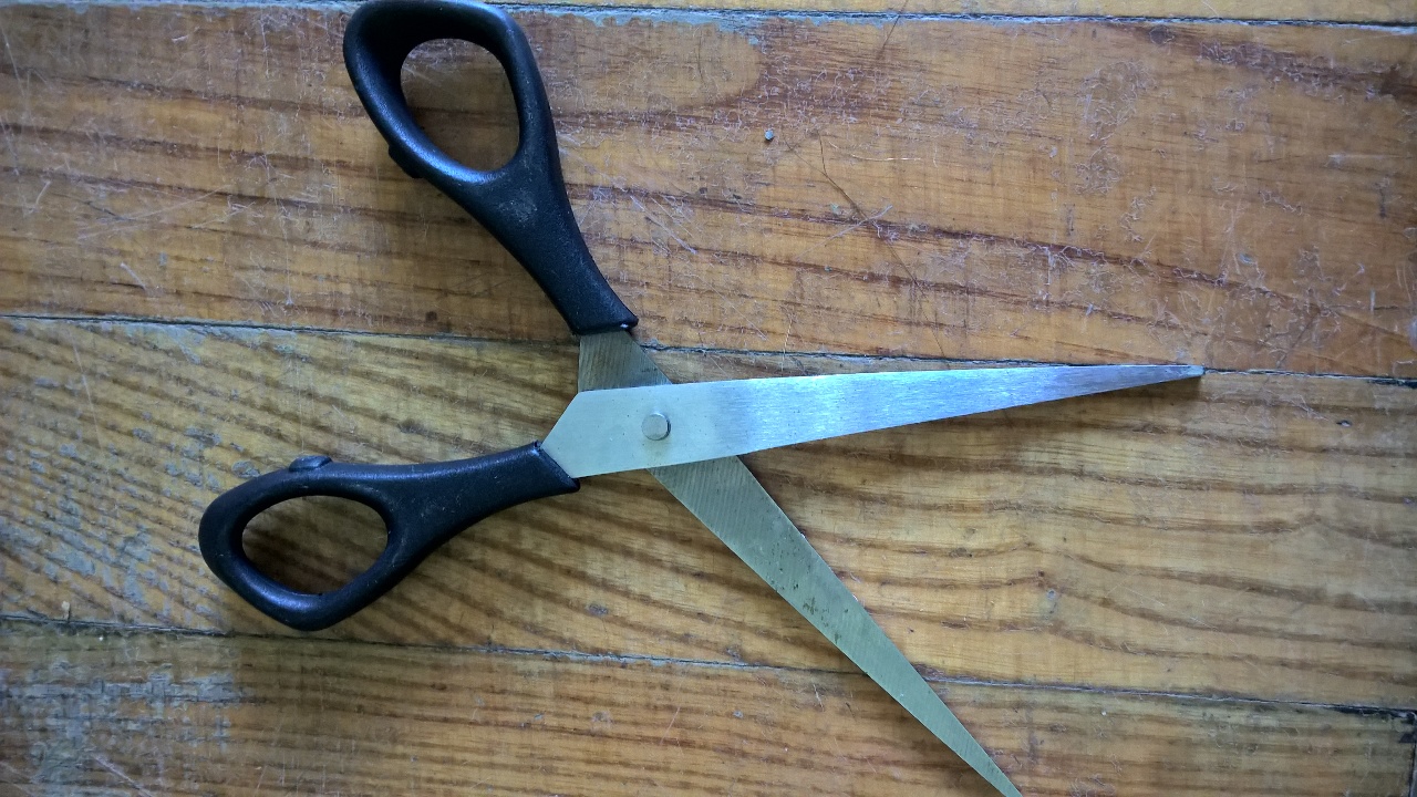 Ножиці перукарські марки BUROMAX , ручки чорного кольору