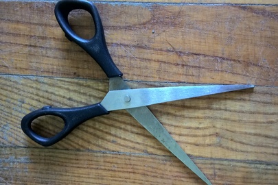 Ножиці перукарські марки BUROMAX , ручки чорного кольору