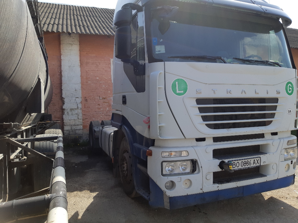 Сідловий тягач марки IVECO STRALIS, 2007 року випуску, білого кольору, шасі №WJMM1VSH404324349, тип палива-дизель , ДНЗ ВО0886АХ