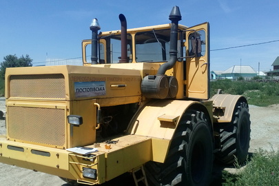 Трактор колісний марки К-701, 2006 року випуску, реєстраційний номер 01775ВО, заводський №040044, двигун №302965, жовтого кольору