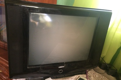 Кольоровий телевізор марки LTV-2126US-0953 LIBERTY, чорного кольору , в робочому стані, б/к, з пультом управління