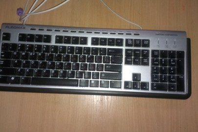 Комп'ютерна клавіатура марки Pleomax PBK-3000, серійний номер С0602127435, чорно-сірого кольору, б/к, робочий стан не перевірявся