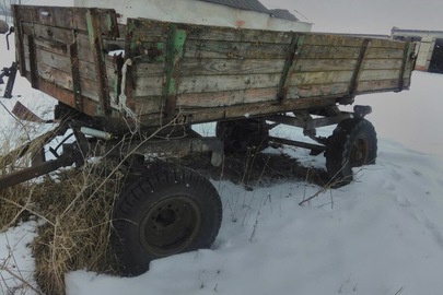 Причіп марки 2ПТС-4, 1987 року випуску, номерний знак відсутній, реєстраційний номер ТА04643