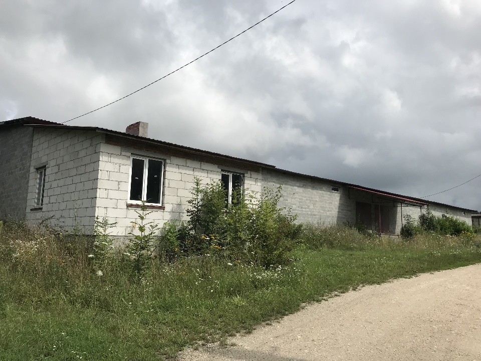 Іпотека. Нежитлова будівля - склад спортивного інвентаря, загальною площею 1143,3 кв.м., що знаходится за адресою: Тернопільська обл., Зборівський р-н., с. Цебрів, вул. Селянська, 11б