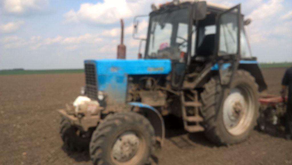 Трактор колісний марки МТЗ-82.1, 2006 року випуску, синього кольору, заводський №80828087, реєстраційний номер 00310ВО, в комплекті з дисковою бороною БДН- 2,4