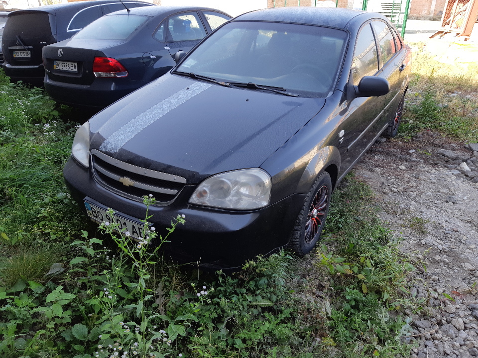 Автомобіль марки CHEVROLET LACETTI, 2005 р.в., чорного кольору,  кузов №KL1NF196E6K275424, реєстраційний номер ВО9601АВ, легковий седан-В, бензиновим двигуном об'ємом 1598 см.куб.