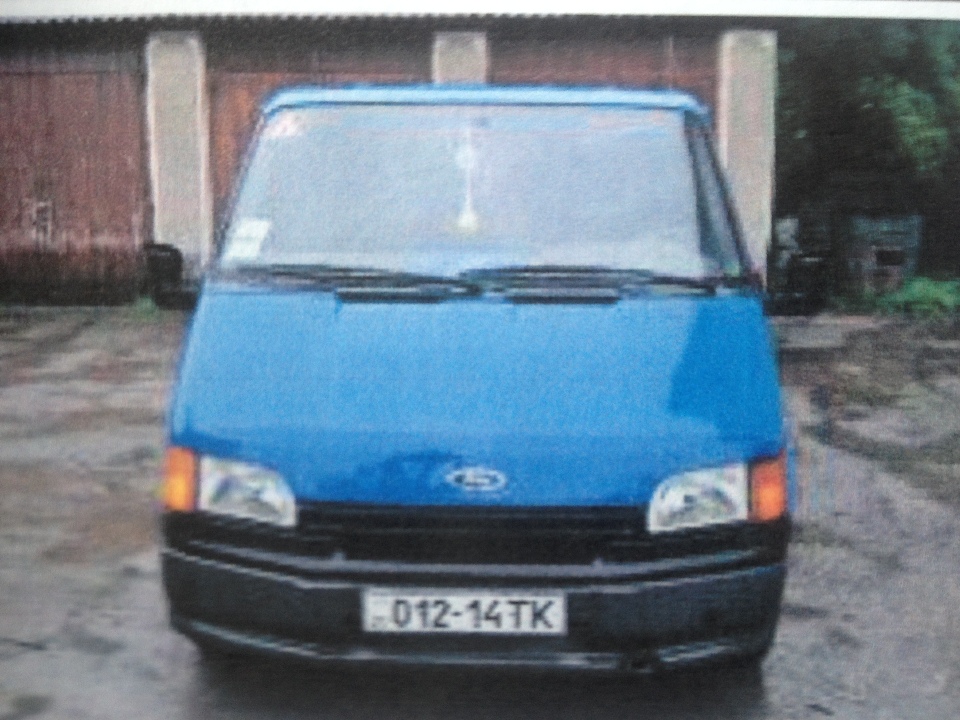 1/2 частка автомобіля марки FORD TRANSIT, ДНЗ 01214ТК, синього кольору, 1993 року випуску, вантажний фургон, шасі № WF0LXXGBVLPC23264
