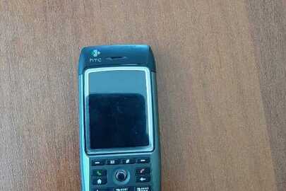 Мобільний телефон марки HTC IMEI358153000137450, чорно-зеленого кольору, б/к, робочий стан не перевірявся, відсутній зарядний пристрій