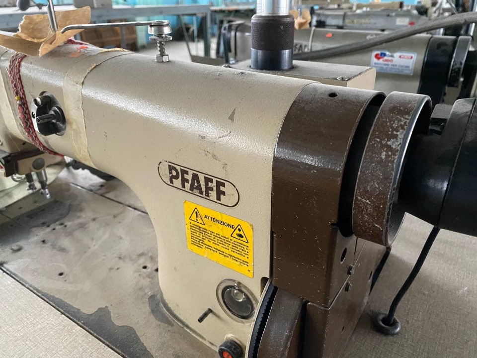 Швейна машина марки PFAFF, серійний номер 386422