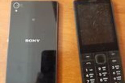 Мобільний телефон марки "Sony», модель «XPERIA»; мобільний телефон марки "Nokia 1200» імеі - 352901/02/406094/2