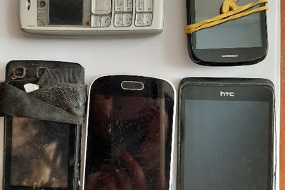 Мобільний телефон марки «LG», імеі відсутній; мобільний телефон марки «SAMSUNG», імеі354338050536156; мобільний телефон марки «NOKIA», імеі358304037399700; мобільний телефон марки «IDEOS», імеі355093040153575; мобільний телефон марки «htc», імеі відсутній