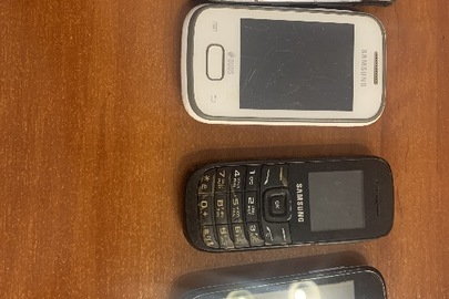 Мобільні телефони марки "Nokia 202" імеі відсутній; "Samsung" GT-T-1200M імеі відсутній; "Samsung" GT-S-5302 імеі відсутній, без батареї живлення; "Samsung" GT-S6500D імеі відсутній, без батареї живлення