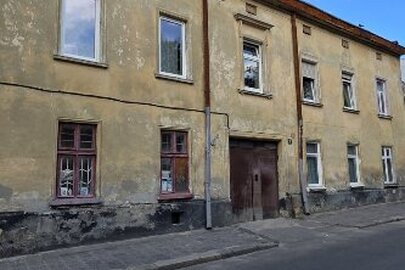 1/4 частки однокімнатної квартири загальною площею 29,3 кв.м., що розташована за адресою: м. Львів, вул. Донецька, буд. 9 кв. 31