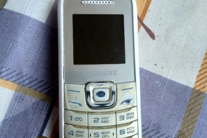 Мобільний телефон SAMSUNG