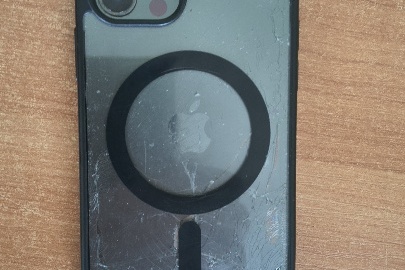 Конфісковане майно за рішенням суду: мобільний телефон марки "iPhone 12 Pro", сірого кольору, IMEI 356685111244396, IMEI2 356685110992151, б/в