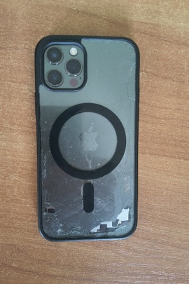 Конфісковане майно за рішенням суду: мобільний телефон марки "iPhone 12 Pro", сірого кольору, IMEI 356685111244396, IMEI2 356685110992151, б/в
