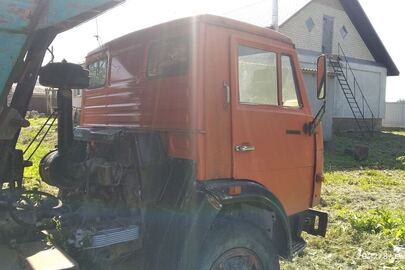 Вантажний самоскид КАМАЗ 5511, 1984 року випуску ВХ7824ВХ, № кузова 5511173552, помаранчевого кольору