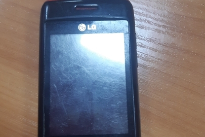 Мобільний телефон "LG"