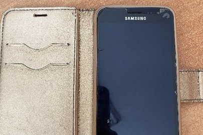 Мобільний телефон модель "Samsung", 1 шт., б/в