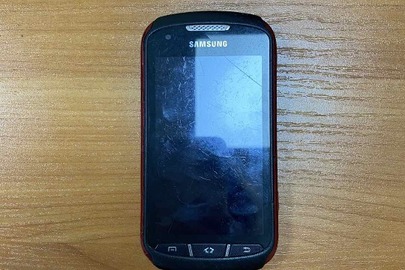Мобільний телефон   торгової марки  "Samsung Galaxу" ІМЕІ: 356779/05/571601/2