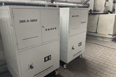 Устаткування для термічної обробки зварювальних з'єднань, марки Suzhou Guansheng Electric Appliance, модель DWK-D-180KW, заводський номер 140702, в кількості 1 шт, б/в
