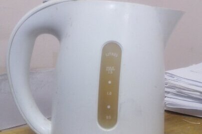 Електричний чайник Philips Daily Collection HD4646/70