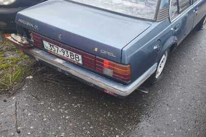 Автомобіль легковий Opel Ascona, номер державної реєстрації 35793ВВ, сірого кольору, 1986 року випуску, VIN W0L000086G6081543