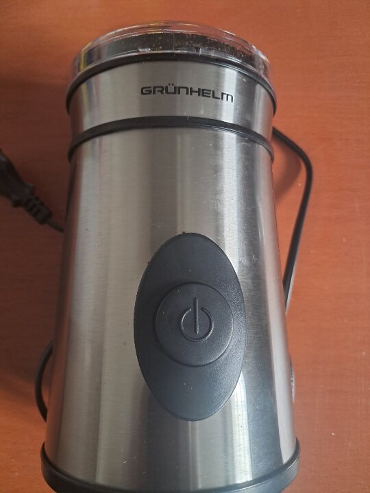 Конфіскація за рішенням суду. Кавомолка електрична марки GRUNHELM, модель «GС3250S», б/в.