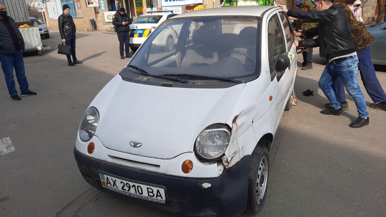 Автомобіль легковий марки DAEWOO, модель: MATIZ 796, рік випуску 2011, номер кузова XWB4A11CDBA518178, номер двигуна F8CV67090KC2, номерний знак АХ2910ВА, колір білий