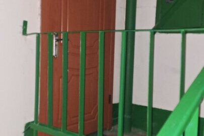 Конфіскація майна за рішенням суду: 1/3 частина двокімнатної квартири загальною площею 55,4 м.кв., житловою площею 28,5 м.кв., за адресою: Дніпропетровська область, м.Павлоград, вул. Дмитра Бочарникова (Сташкова), буд. 9, кв. 43