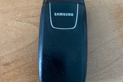  Мобільний телефон SAMSUNG 