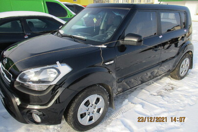 Легковий автомобіль марки KIA, модель SOUL, 2011 року випуску, шасі № KNAJT811AC7392929, дн.з. ВХ8715ВЕ