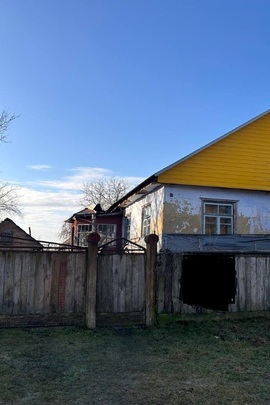 Житловий будинок загальною площею 87,6 кв.м. та земельна ділянка/кадастровий номер 6823085800:02:004:0007 площею 0,25 га, що знаходяться за адресою: Хмельницька обл., Хмельницький р-н, с. Головчинці, вул. Зарічна, 16