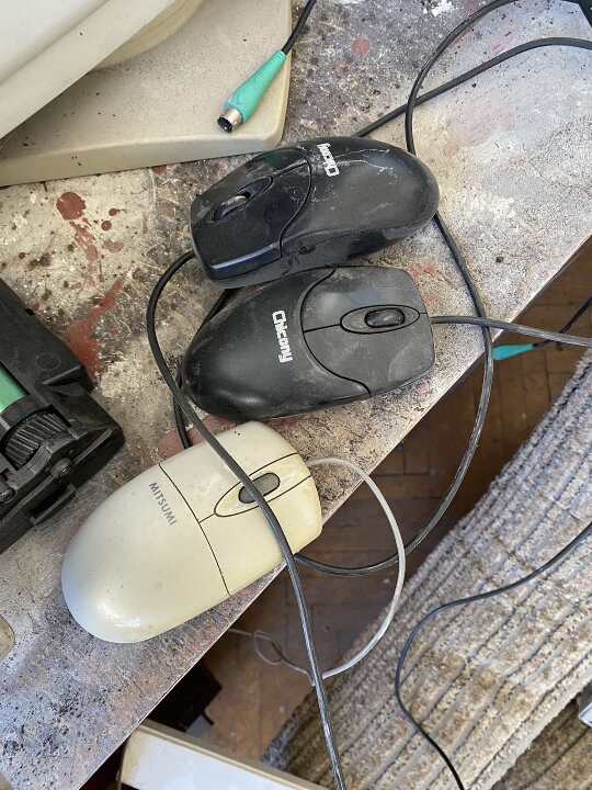 Комп'ютерна мишка, в загальній кількості 4 шт.
