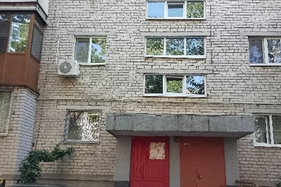 Конфісковане майно за рішенням суду: однокімнатна квартира загальною площею 34,3 кв.м за адресою: м. Миколаїв, вул. Генерала О. Алмазова (колишня вул. Г. Карпенка), 33а, кв. 30