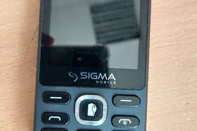 Мобільний телефон "SigmaMobile" імеі:356442074594254, імеі:356442074594262, чорного кольору