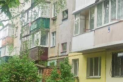 Конфіскація за рішенням суду: 1/6 частина трикімнатної квартири, РНОНМ: 15569724, загальною площею 61,7 м.кв., за адресою: Житомирська обл., м. Житомир, вул. Вітрука, буд. 29, кв. 75