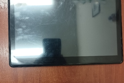 Конфісоване майно за рішенням суду: планшет марки «Samsung» чорного кольору, із зарядним пристроєм «Samsung» до планшету, б/в