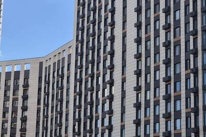 Двокімнатна квартира, загальною площею 78,90 кв.м., за адресою: м. Київ, вул. Заболотного Академіка буд. 1-А кв. 103