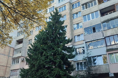 1/5 частка двокімнатної квартири, заг. пл. 48,2 м.кв., житл. пл. 29,5 м.кв., за адресою м. Львів, вул. Пулюя І., буд. 23, кв. 23