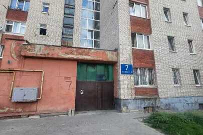 1/4 частка однокімнатної квартири загальною площею 20,8 кв.м, що розташована за адресою: Львівська обл., м.Львів, вулиця Хвильового М., будинок 7, квартира 131
