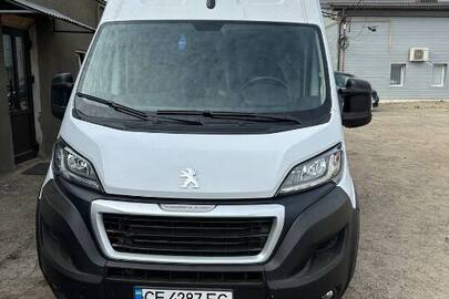 Автомобіль марки PEUGEOT, модель: BOXER, категорія: вантажний, рік виробництва: 2021, VIN: VF3YD3MFC12U31012, номер кузова: VF3YD3MFC12U31012, номерний знак: CE4287EC, колір: білий
