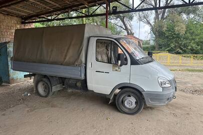 Автомобіль марки ГАЗ, модель: 3302, категорія: вантажний, рік виробництва: 2011, VIN: X96330200B2452286, номер кузова: 330200B0648166, номерний знак: СЕ4081АХ, колір: білий