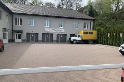 Адмінбудинок, загальною площею 393,2 кв.м., реєстраційний номер об"єкта нерухомого майна: 1496602673205, розташований за адресою: Чернівецька область, Вижницький район, м. Вижниця, вулиця Івасюка В., будинок 2А